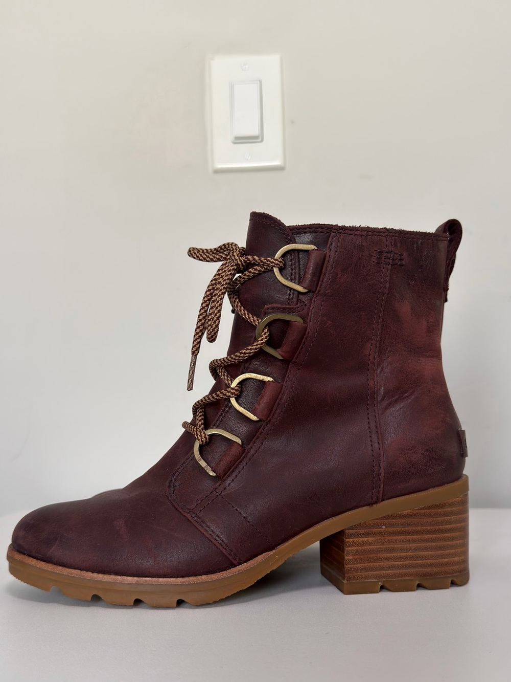 SOREL Women’s Leather Lace-Up Ankle Boots – Burgundy Brown